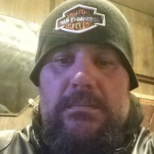 Meet your Posher, Dustin